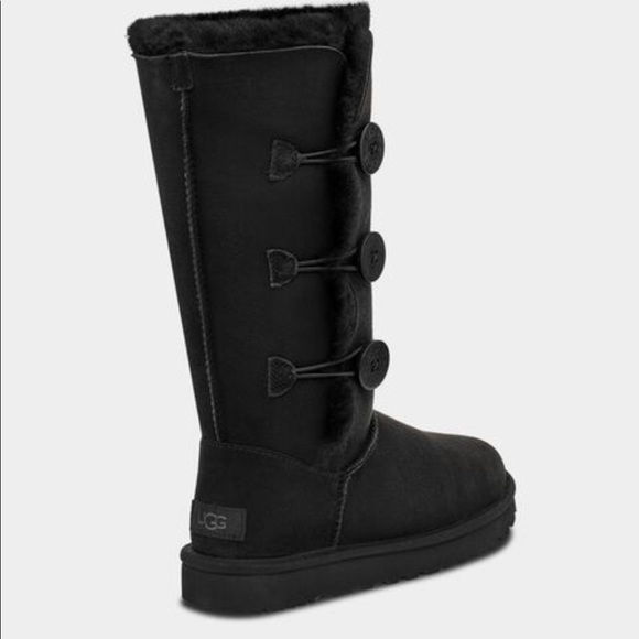 On Hold! UGG Bailey Button Fleece lined suede boots - Picture 6 of 9
